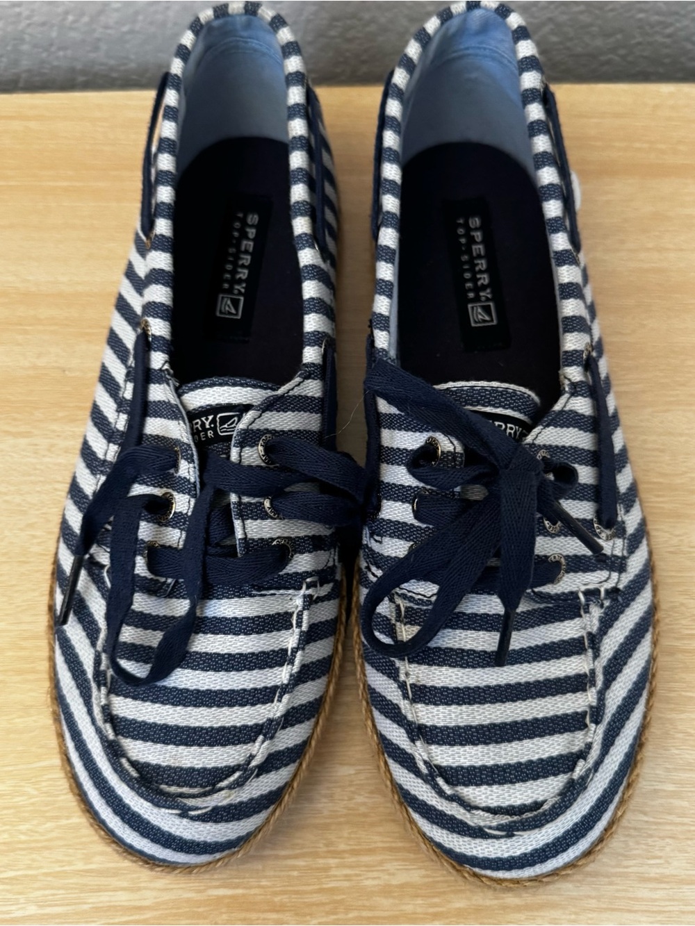 Sperry Navy and White Striped Canvas Boat Shoes Size 4.5